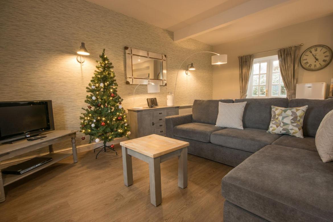 Eyam Cottage - Darwin Lake Holiday Village Матлок Екстер'єр фото